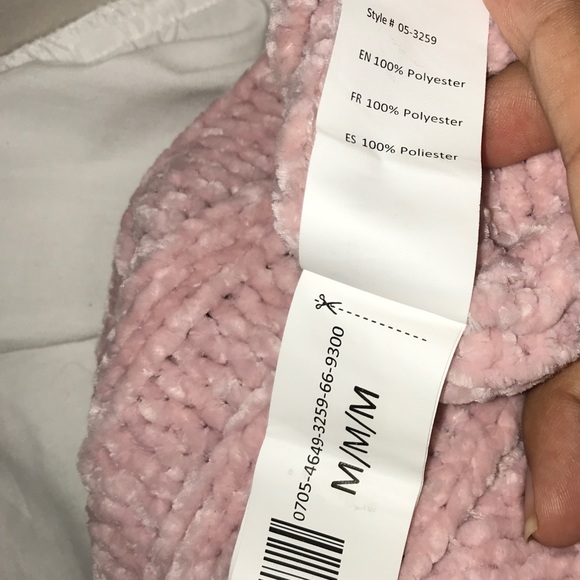 Urban Heritage BabyPink Cable Knit Cropped Sweater - Picture 12 of 13